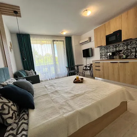 Modern Gl 3 Min From Kavatsi Self Check-in Apartman